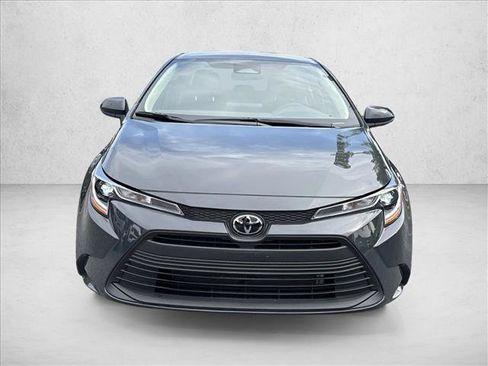 Used 2026 Toyota Corolla LE FWD image 2