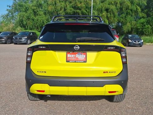 Used 2026 Nissan Kicks SR w/ Cold Weather Package AWD/4WD image 6