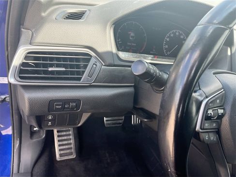 Used 2020 Honda Accord Sport image 10
