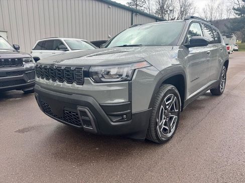 Used 2026 Jeep Cherokee Limited image 1