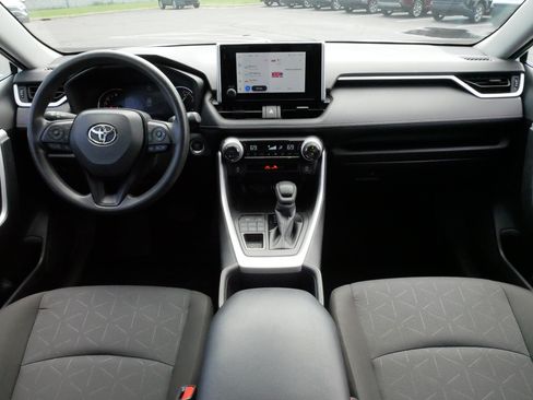 Certified 2025 Toyota RAV4 XLE AWD/4WD image 10