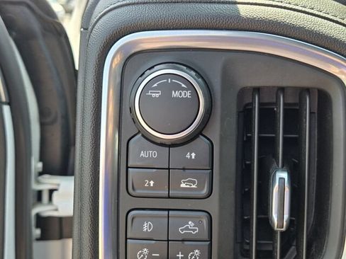 Used 2021 Chevrolet Silverado 1500 RST w/ Texas Edition Plus AWD/4WD image 37