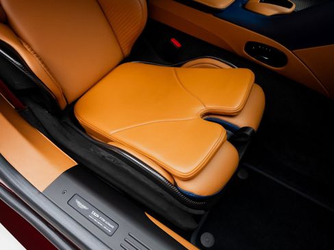 Used 2023 Aston Martin DBS Coupe RWD image 68