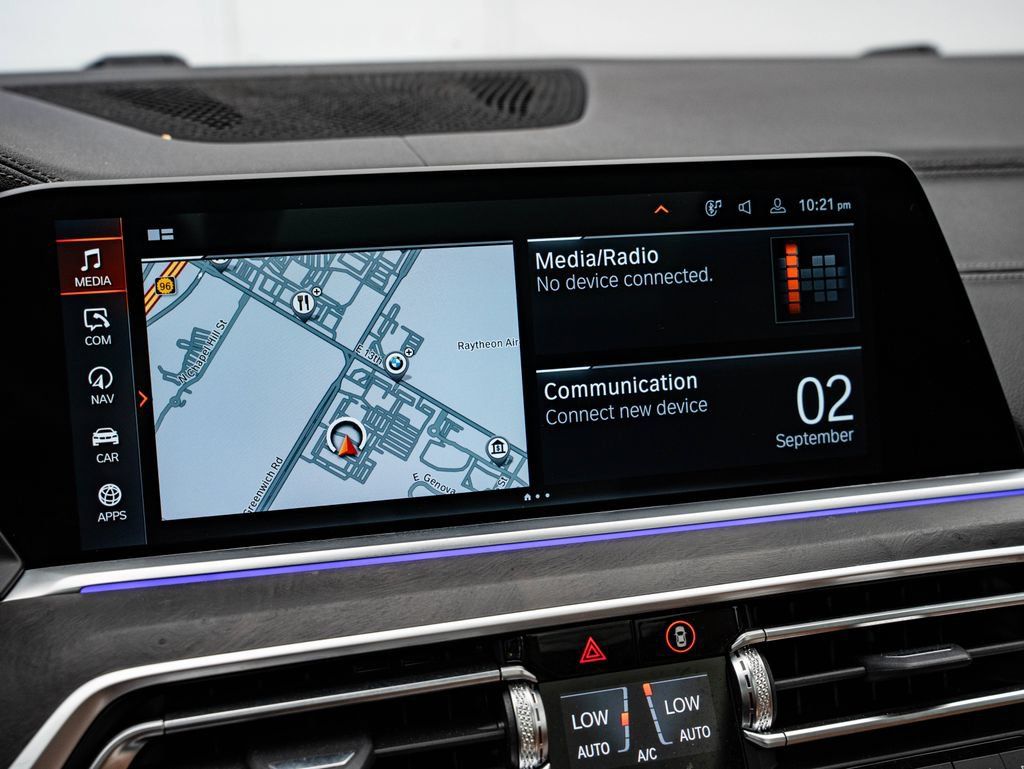 Used 2022 BMW X5 M50i AWD/4WD image 35