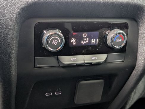 New 2026 Chevrolet Traverse LT w/ Driver Confidence Package image 29