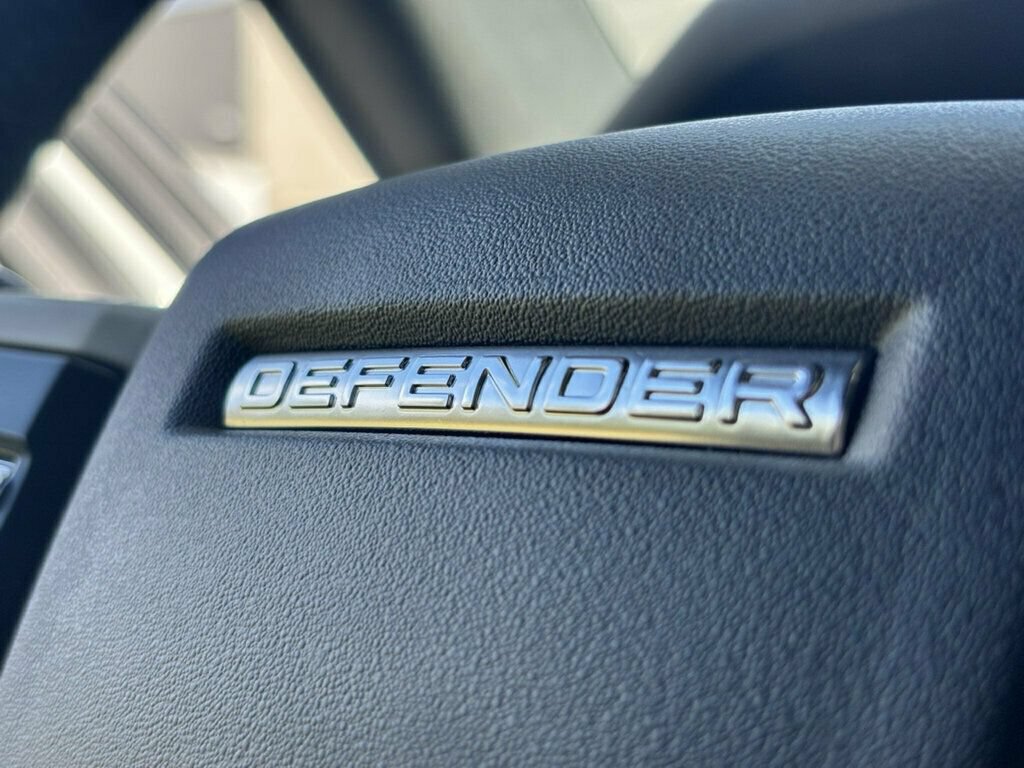 Used 2022 Land Rover Defender 110 X-Dynamic SE AWD/4WD image 28