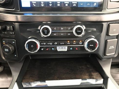Used 2023 Ford F350 Lariat w/ Lariat Ultimate Package AWD/4WD image 13