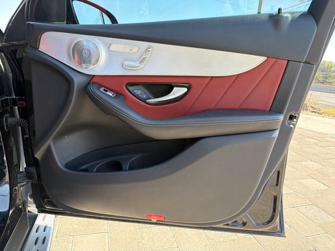 Used 2019 Mercedes-Benz GLC 300 4MATIC Coupe image 25