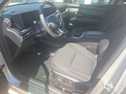 Used 2025 Hyundai Tucson SEL FWD image 18