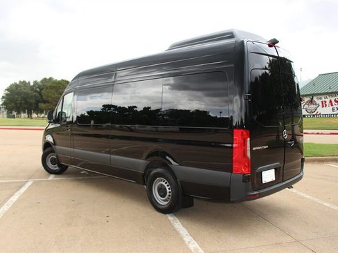 Used 2026 Mercedes-Benz Sprinter 2500 image 3