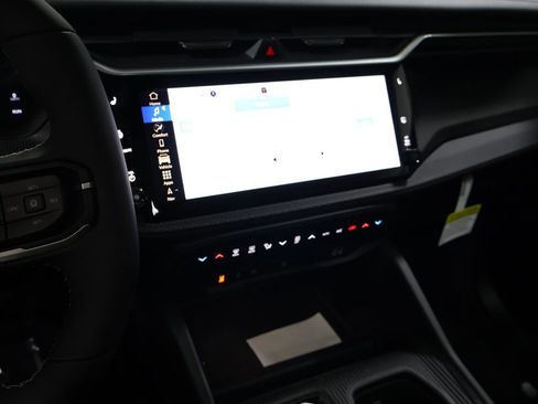 New 2026 Jeep Cherokee Overland image 21