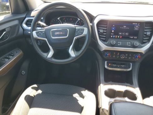 Certified 2023 GMC Acadia SLE w/ Driver Convenience Package FWD image 16