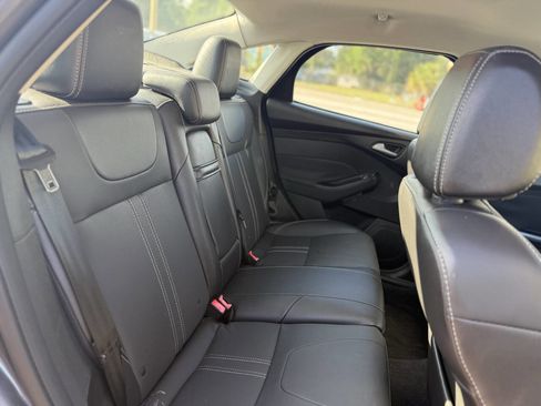 Used 2013 Ford Focus Titanium w/ Titanium Handling Pkg image 22