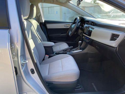 Used 2014 Toyota Corolla LE image 20