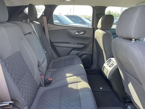 Used 2021 Chevrolet Blazer LT FWD image 13