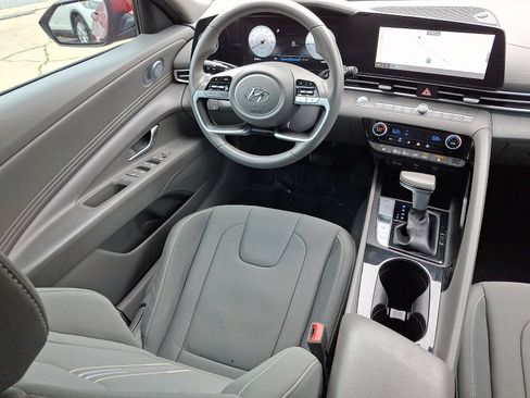 Certified 2023 Hyundai Elantra SEL w/ Convenience Package FWD image 14