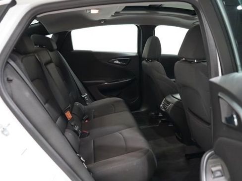 Used 2024 Chevrolet Malibu LT image 34