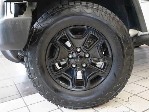 Used 2017 Jeep Wrangler Sport AWD/4WD image 45