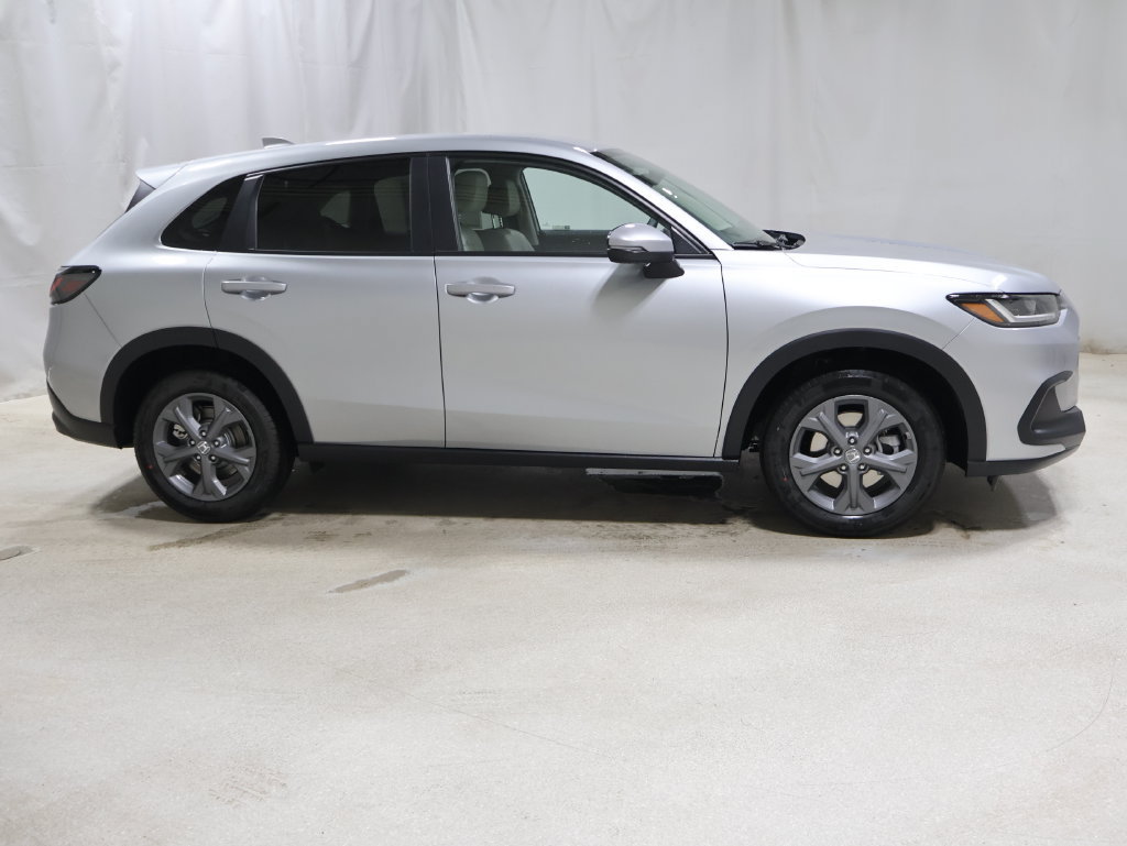 New 2027 Honda HR-V LX image 8