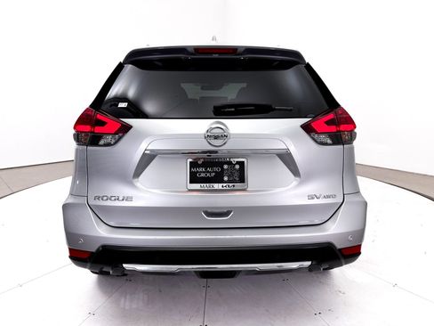 Used 2019 Nissan Rogue SV AWD/4WD image 14