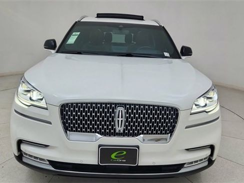 Used 2020 Lincoln Aviator Reserve w/ Equipment Group 202A image 13