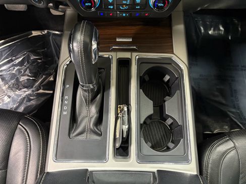 Used 2017 Ford F150 Lariat w/ Equipment Group 502A Luxury AWD/4WD image 40