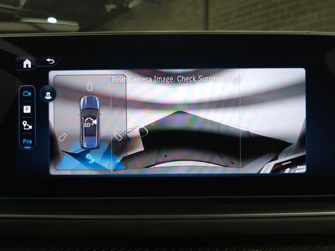 Used 2025 Mercedes-Benz GLS 63 AMG 4MATIC image 24