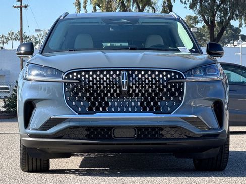 New 2026 Lincoln Aviator Reserve AWD/4WD image 3