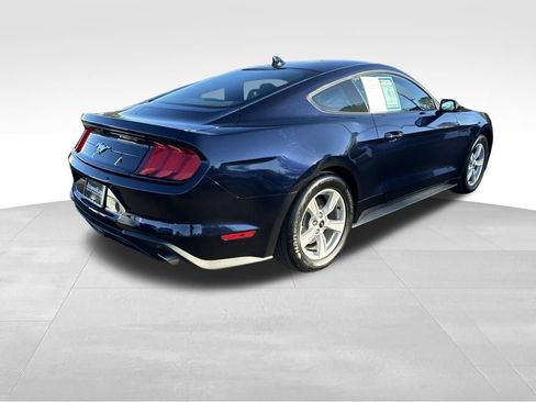 Used 2021 Ford Mustang Coupe image 7