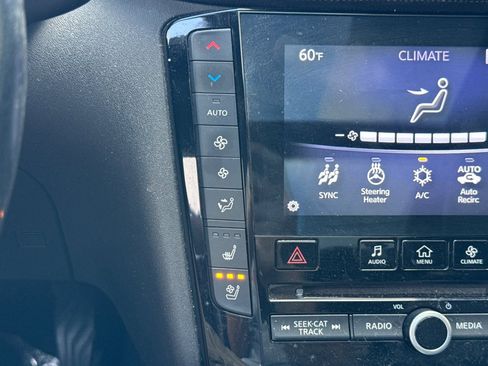 Used 2019 INFINITI QX50 Essential w/ Sensory Package image 30