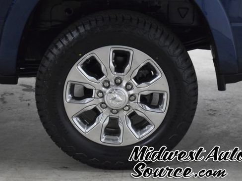 Used 2022 RAM 3500 Limited AWD/4WD image 9
