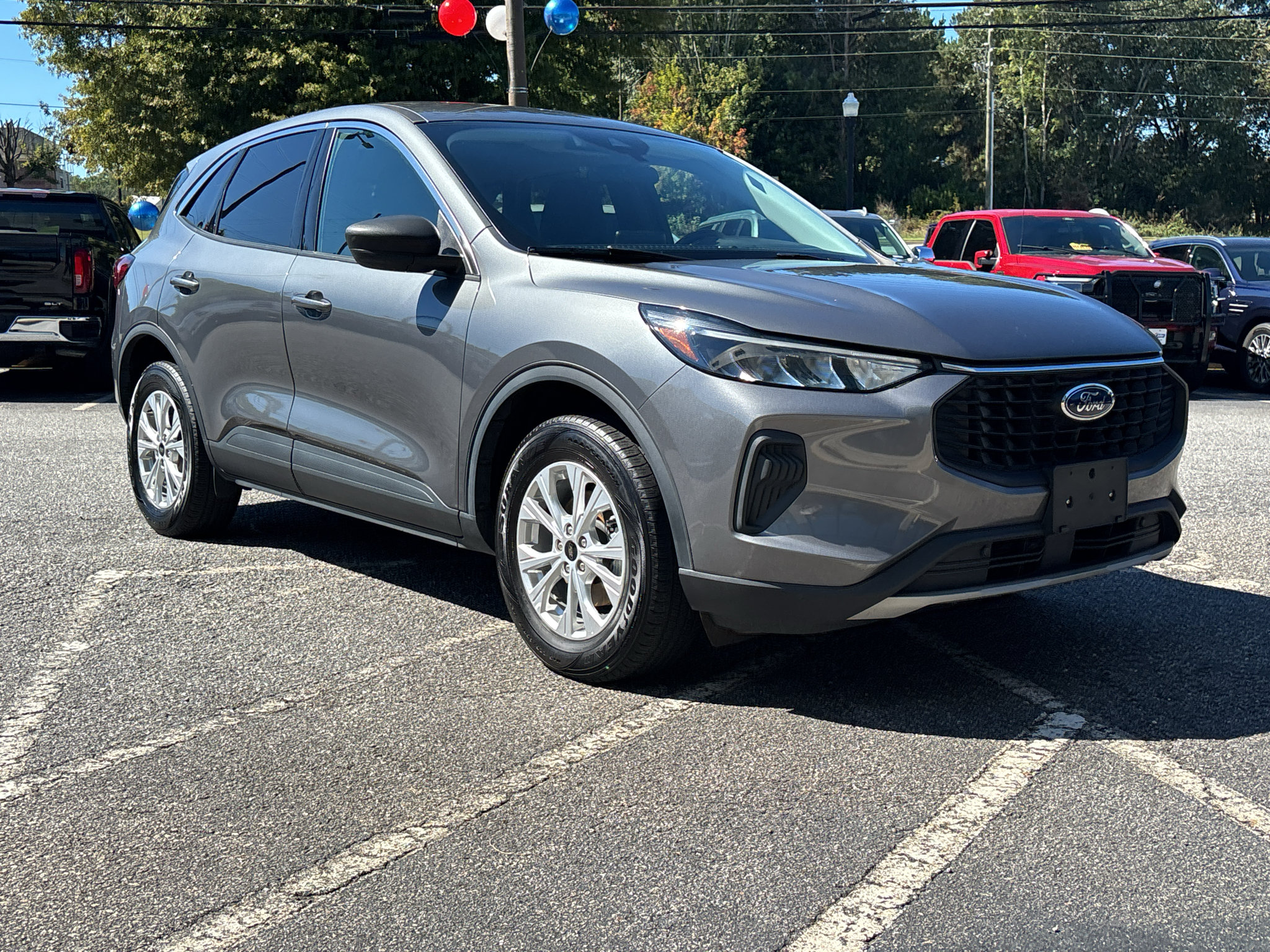 Used 2024 Ford Escape Active AWD/4WD image 5