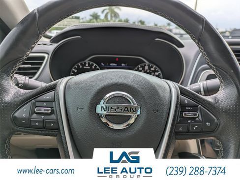 Used 2017 Nissan Maxima Platinum FWD image 23