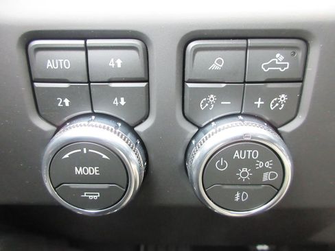 New 2026 GMC Sierra 1500 AT4 w/ AT4 Premium Package image 18