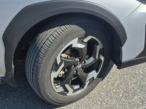 Used 2023 Subaru Crosstrek 2.5i Limited image 3