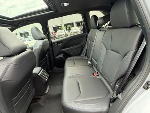 Certified 2025 Subaru Forester Limited AWD/4WD image 23