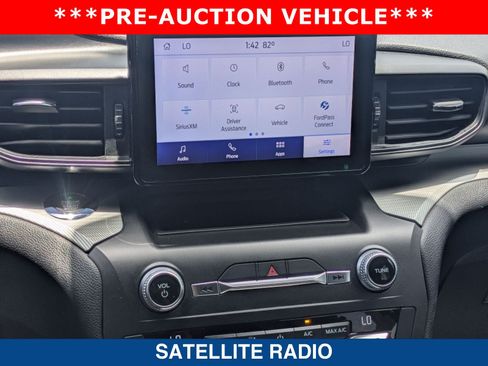 Used 2020 Ford Explorer XLT RWD image 32