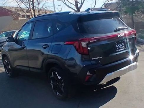 Certified 2025 Kia Seltos S image 9