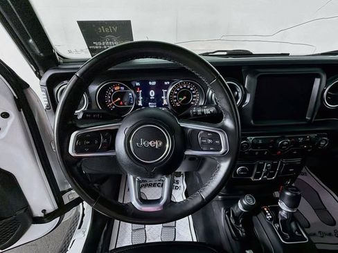 Used 2021 Jeep Wrangler Unlimited Sahara AWD/4WD image 11