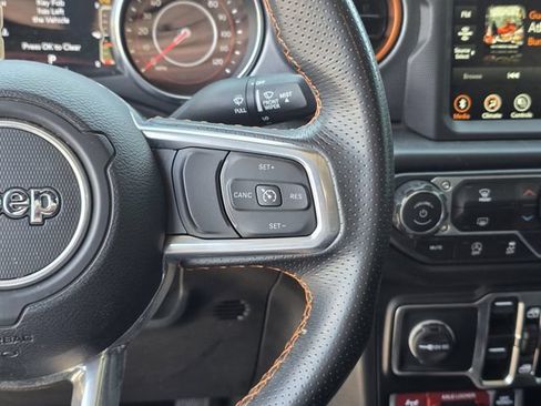 Used 2022 Jeep Gladiator Mojave AWD/4WD image 25