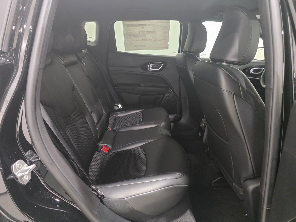 New 2026 Jeep Compass Latitude AWD/4WD image 24