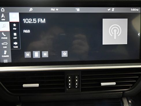 Used 2019 Porsche Cayenne AWD/4WD image 28
