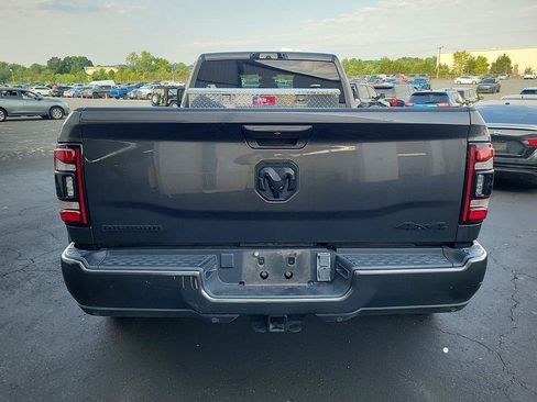 Used 2023 RAM 3500 Big Horn w/ Night Edition AWD/4WD image 5