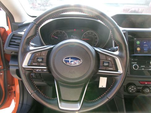 Used 2019 Subaru Crosstrek 2.0i Premium w/ Moonroof Package image 16