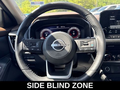 Used 2023 Nissan Rogue Platinum w/ Platinum Premium Package AWD/4WD image 18