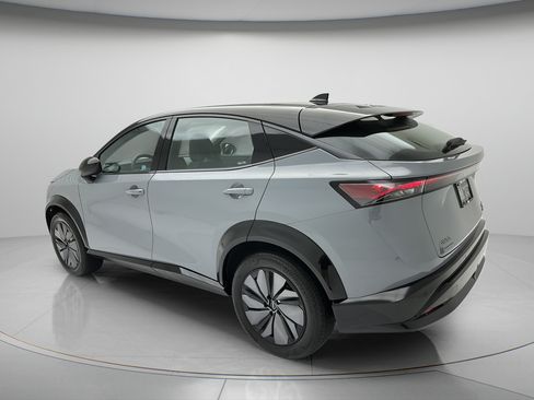 Used 2024 Nissan Ariya AWD image 4