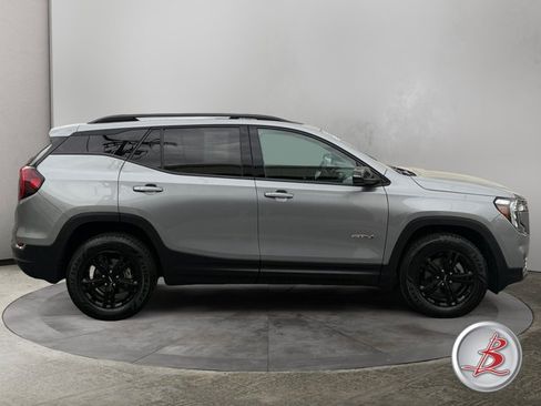 Used 2023 GMC Terrain AT4 AWD/4WD image 8