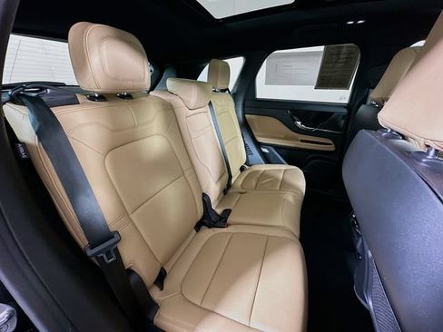 Certified 2022 Lincoln Corsair Reserve w/ Equipment Group 201A AWD/4WD image 31
