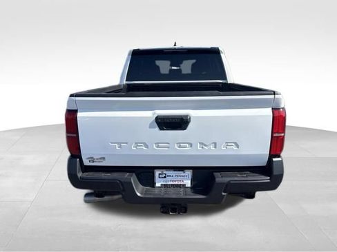Used 2024 Toyota Tacoma SR AWD/4WD image 4