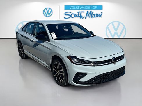 Certified 2025 Volkswagen Jetta Sport image 1